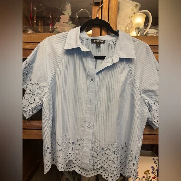 I crew Pleated Trim Shirt in Cotton Poplin - Picture 3 of 11